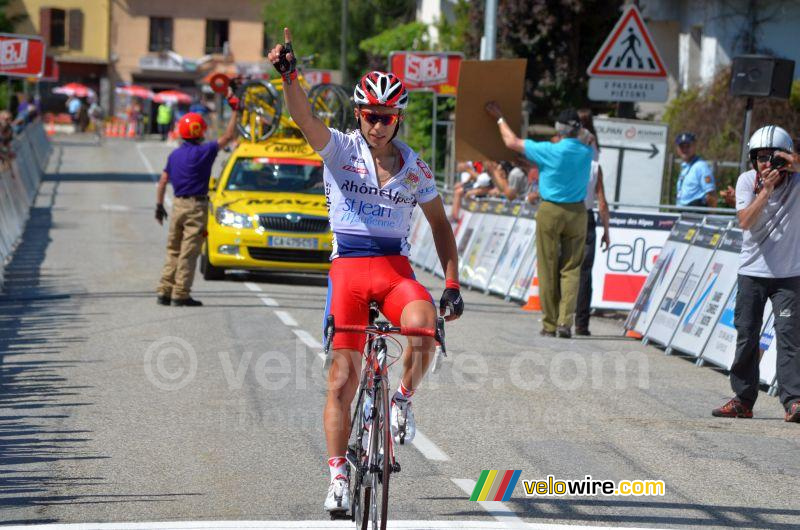 Dorian Lebrat (Rhône-Alpes) pakt de overwinning (2)