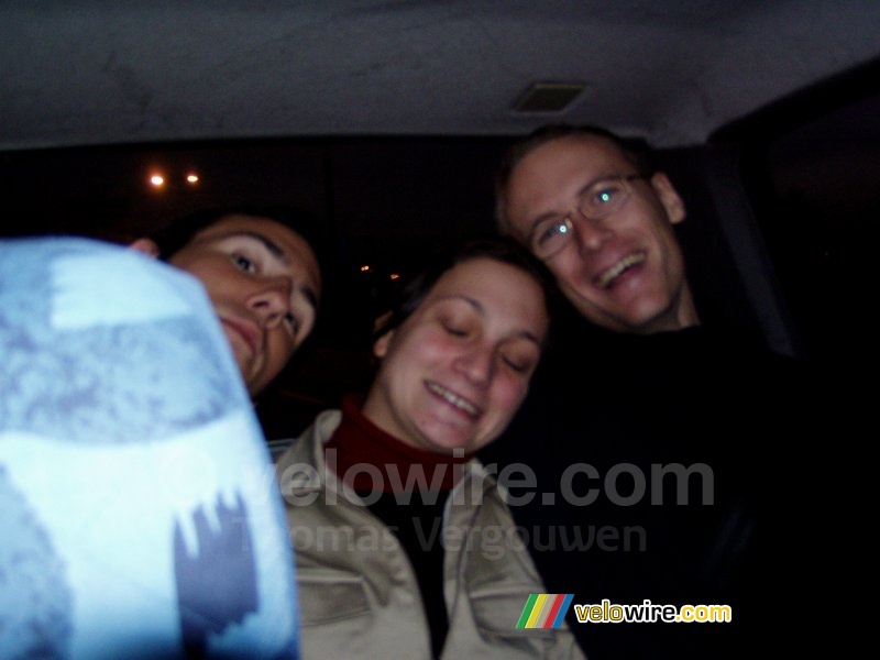 Bernard, Marie-Laure en Florent in de auto van Herv