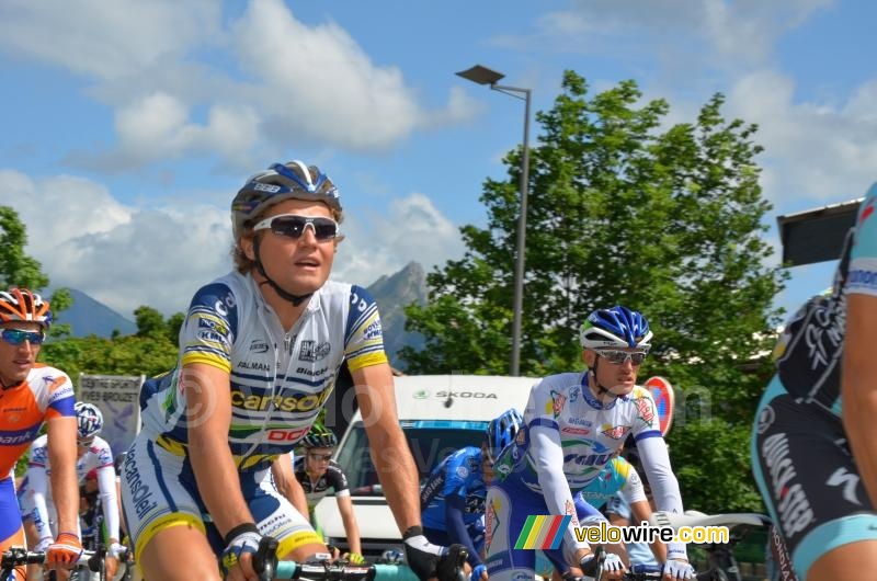Rob Ruijgh (Vacansoleil-DCM) is off as well