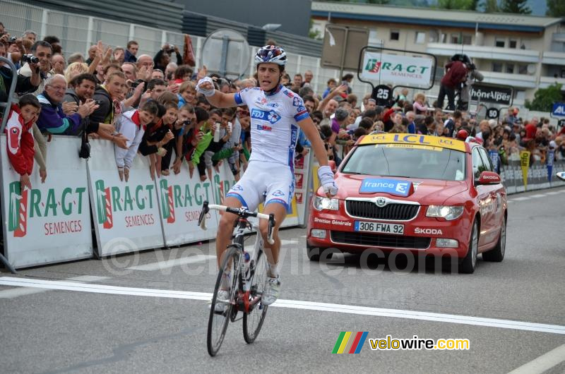 Arthur Vichot (FDJ-BigMat) viert zijn overwinning (4)