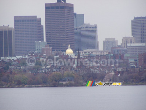 Le skyline de Boston avec un zoom sur la 'State House' (207x)