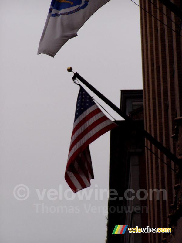 En van de vele Amerikaanse vlaggen