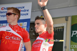 La nouvelle coupe de cheveux de Samuel Dumoulin (482x)
