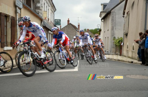 L'équipe FDJ-BigMat autour de Nacer Bouhanni (835x)