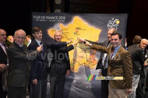 Versailles on the map of the Tour de France 2013 (398x)