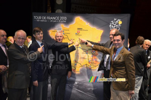Versailles on the map of the Tour de France 2013 (660x)