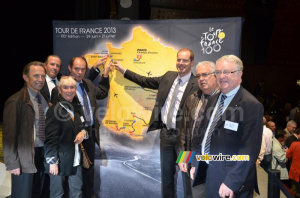 Avranches on the map of the Tour de France 2013 (2) (565x)