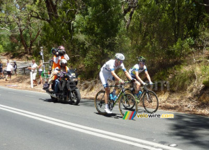 Will Clarke (Argos-Shimano) & Simon Clarke (Orica) on the circuit around Stirling (443x)