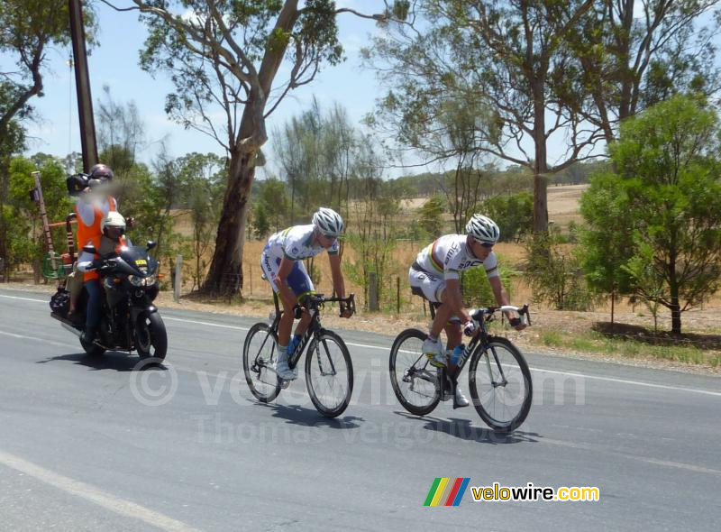 Philippe Gilbert (BMC) & Damien Howson (UniSA) vlakbij Birdswood