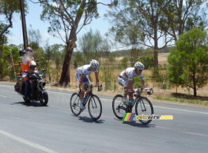Philippe Gilbert (BMC) & Damien Howson (UniSA) près de Birdswood (490x)