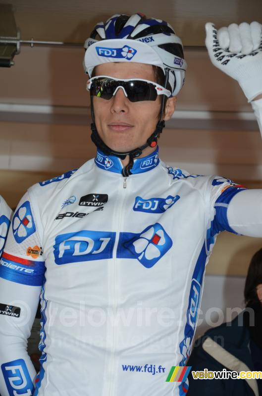 Arthur Vichot (FDJ) avec le logo MPCC sur les manches