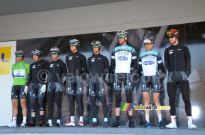 The Omega Pharma-QuickStep team (395x)