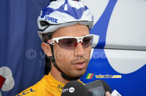 Nacer Bouhanni (FDJ) answering questions before the start (628x)