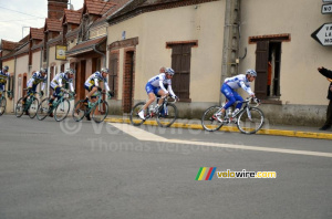 Jérémy Roy (FDJ) leading the peloton (451x)