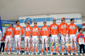 The Roubaix-Lille Métropole team (560x)