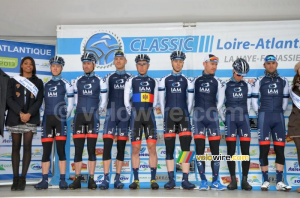 L'équipe IAM Cycling Team (525x)