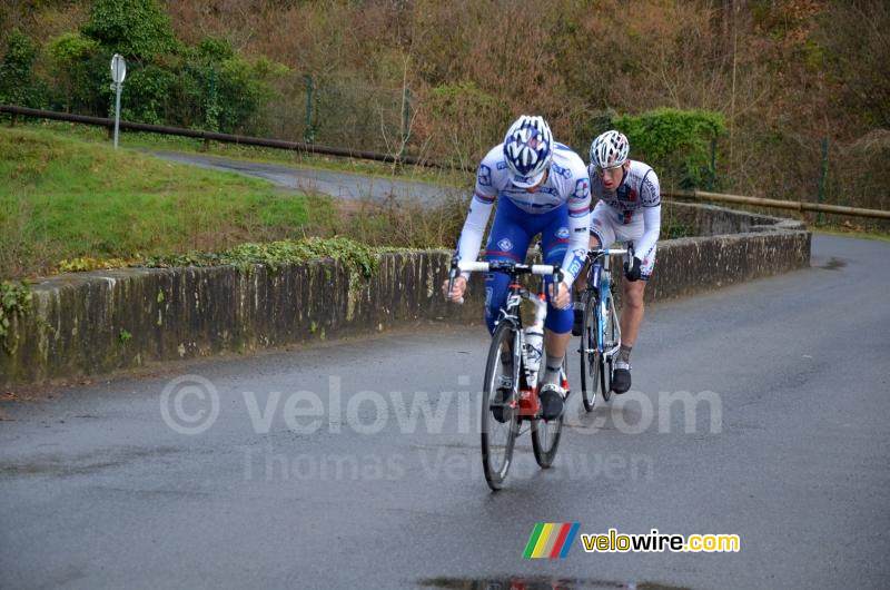 Johan Le Bon (FDJ) & Yannick Martinez (La Pomme Marseille) op de Caffino brug