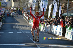 Edwig Cammaerts (Cofidis) on the finish line (377x)