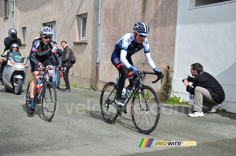 Marcel Wyss (IAM) & Russell Hampton (Raleigh) bovenop de Cte du Cimetire