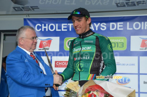 François Faglain félicite Damien Gaudin (Europcar) (379x)