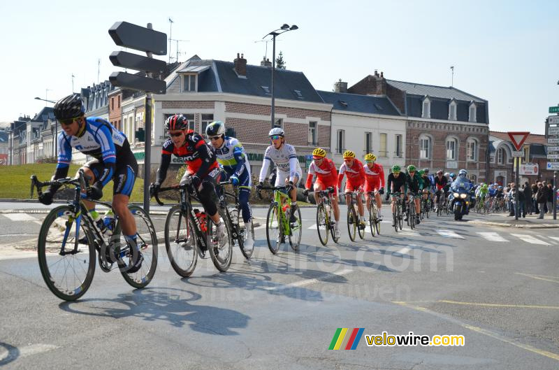 Le peloton à Saint-Quentin (2)