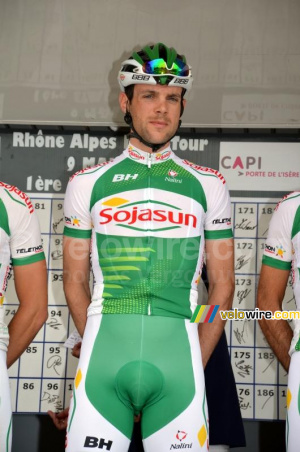 Paul Poux (Sojasun) avant le départ (395x)