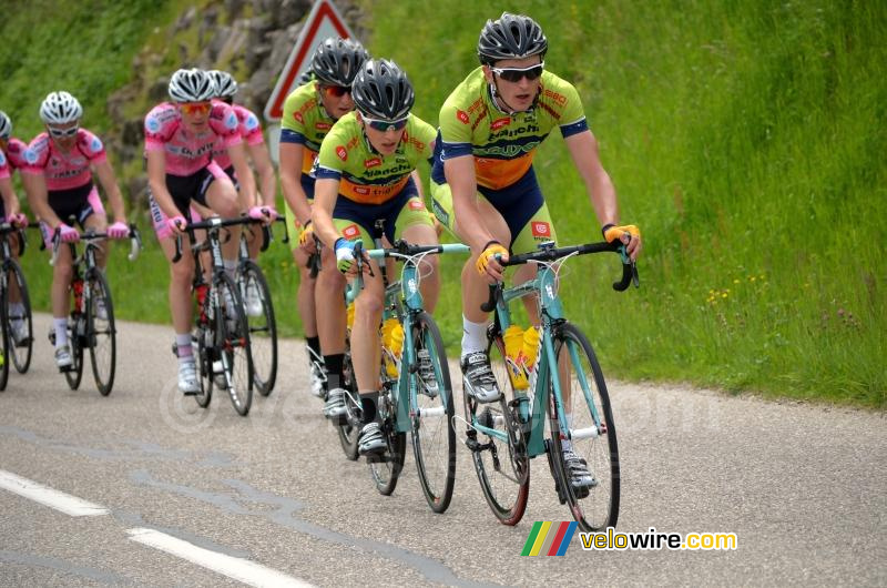 The peloton led by Sava & Charvieu-Chavagneux (2)