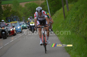 Thomas Lebas (Bridgestone-Anchor) sur le point d'être repris (219x)