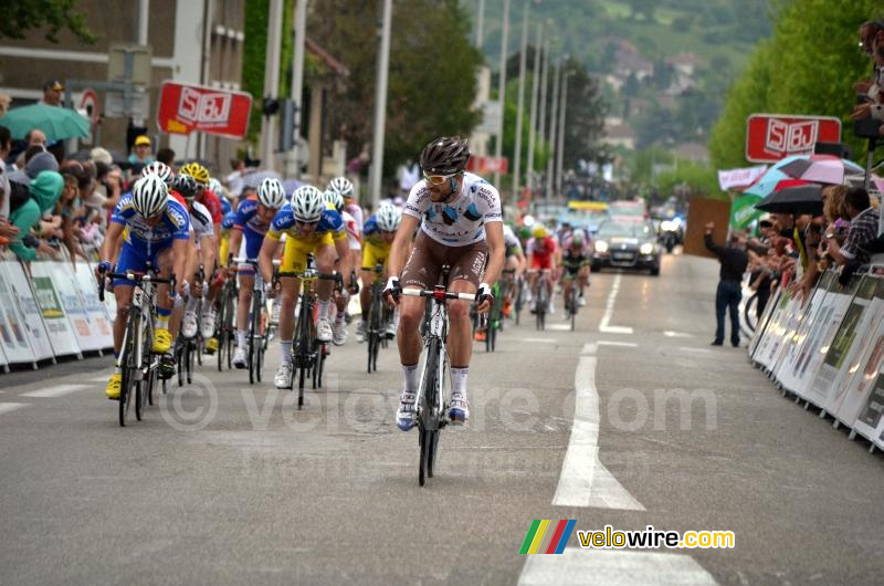 Adrien Legros (Chambéry CF) stays ahead of the peloton