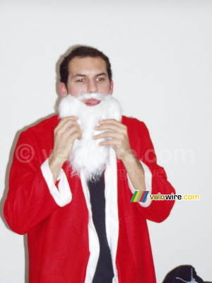Cédric en père Noël (288x)