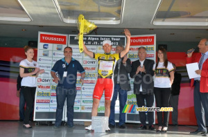 Nico Sijmens (Cofidis) in yellow (2) (279x)