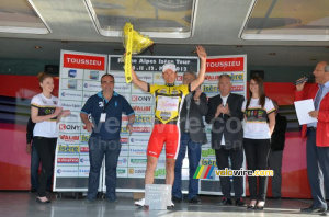 Nico Sijmens (Cofidis) in yellow (2) (212x)