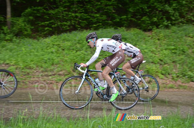 Bastien Duculty & Jules Pijourlet (Chambry Cyclisme Formation)