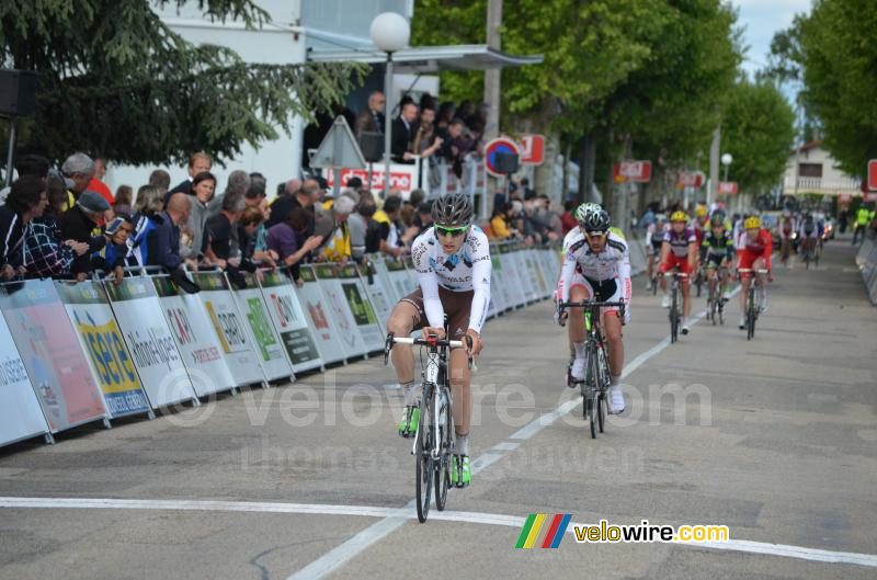 Bastien Duculty (Chambéry Cyclisme Formation) aan de finish