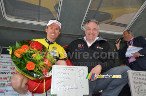 Nico Sijmens (Cofidis) & Michel Baup (658x)