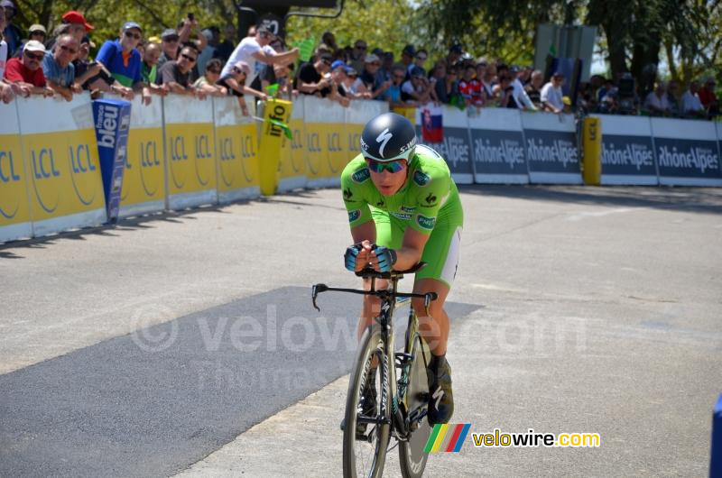 Gianni Meersman (Omega Pharma-QuickStep) at the finish