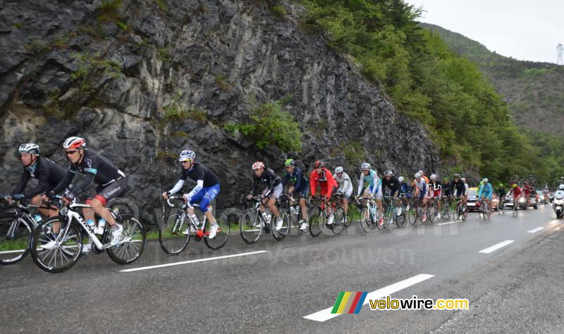 The breakaway on the Côte de la Bréoule (2)