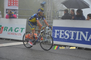 Alberto Contador (Saxo-Tinkoff) at the finish (433x)