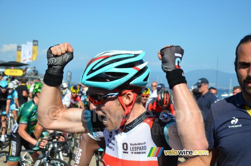 Jan Bakelants celebrates his victory again (3)