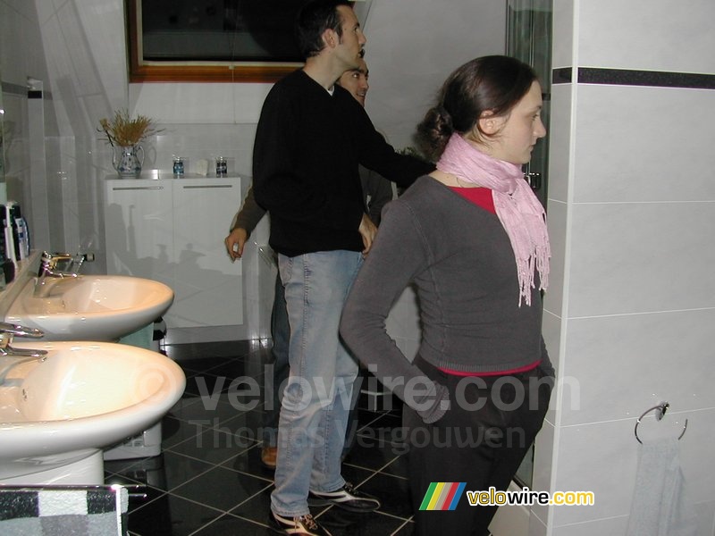 Discovering the bathroom: Bernard, Fabian & Marie-Laure