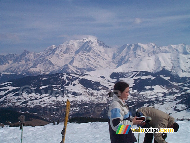 Anne-Cécile and Rachid in front of the Mont-Blanc