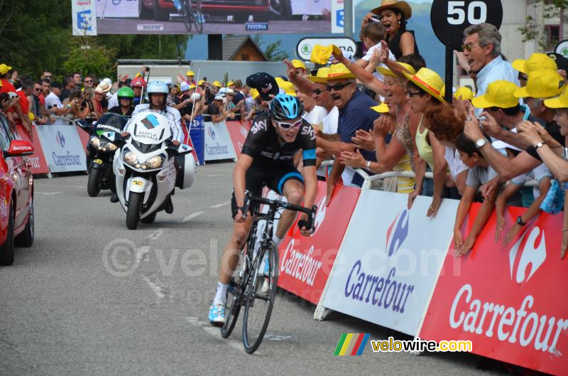 Chris Froome (Team Sky) op weg naar de overwinning in de 8ste etappe