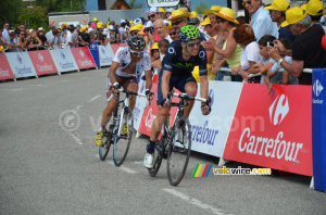 Rui Costa (Movistar) & Jean-Christophe Péraud (AG2R) (381x)