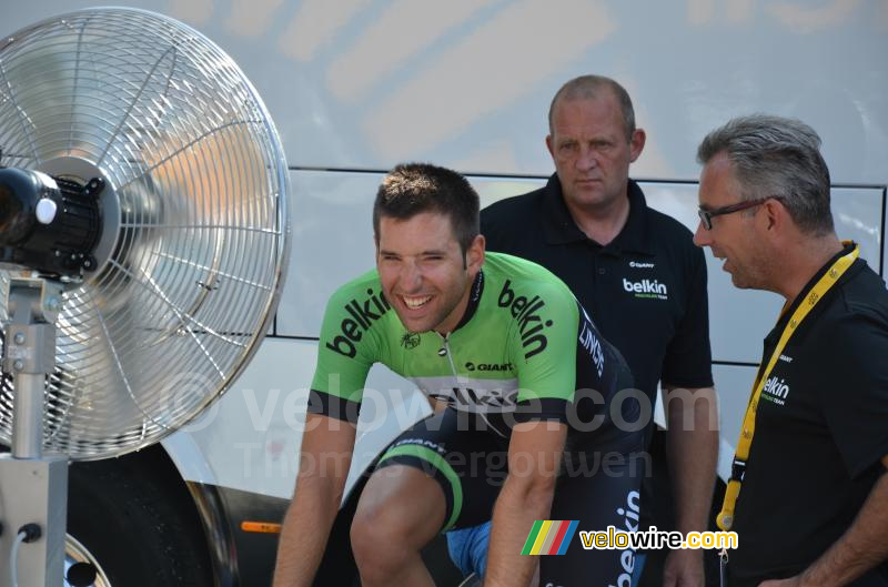 Tom Leezer (Belkin) warming up