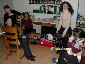Préparation pour la St. Sylvestre : Virginie, Anne-Cécile, Ludivine, Marie-Laure & Marie-Laure (298x)