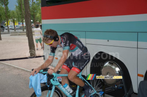 Jan Bakelants (Radioshack-Leopard) warming up (279x)