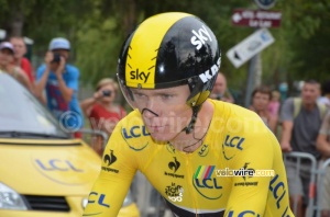 Chris Froome (Team Sky) concentrated (500x)
