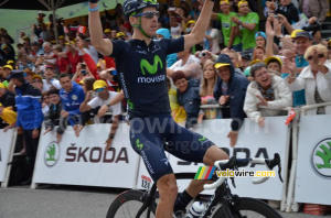Rui Costa (Movistar) wins the stage in Le Grand-Bornand (2) (556x)