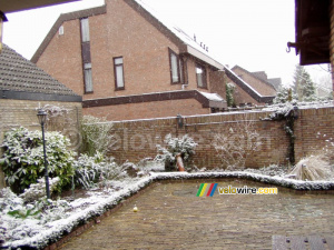 Notre jardin sous la neige (Ulvenhout) (196x)