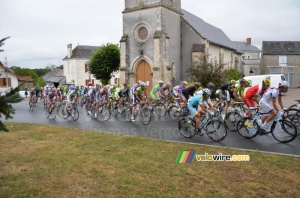 Le peloton à Malicornay (3) (235x)